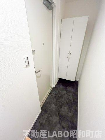 SOLASIA residence 九条の玄関