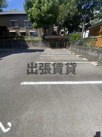 仲介手数料0円！！フローラルハイツ澤田の駐車場
