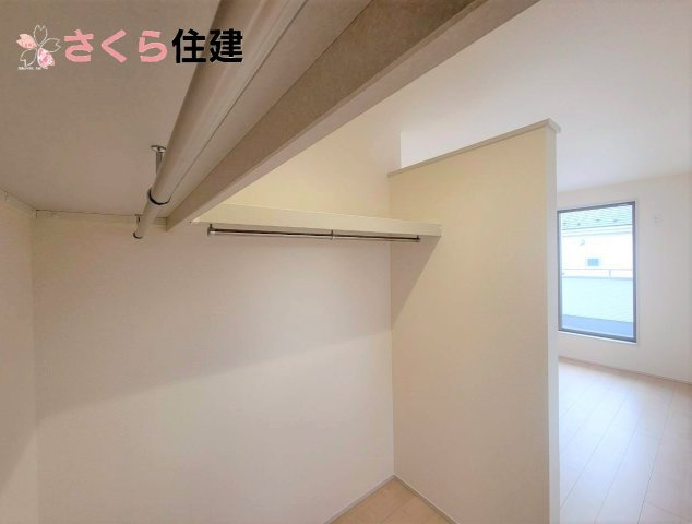 千渡第8期　5号棟の収納|ハンガータイプのウォークインクローゼットでたっぷり収納ができます◎
