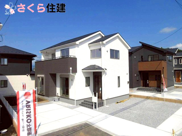 千渡第8期　5号棟の外観|駐車場は3台～4台駐車が可能です◎