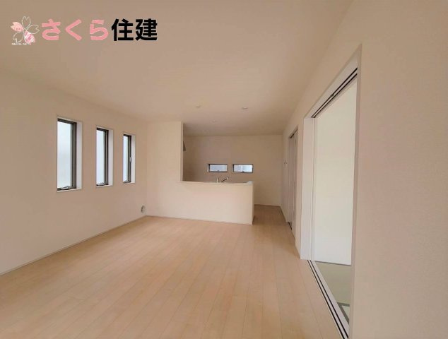 千渡第8期　5号棟の居間・リビング|長方形のリビングは家具の配置がしやすい間取りになります◎