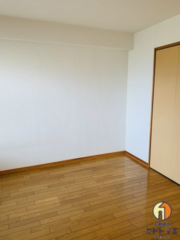 シャルネドマンションの洋室