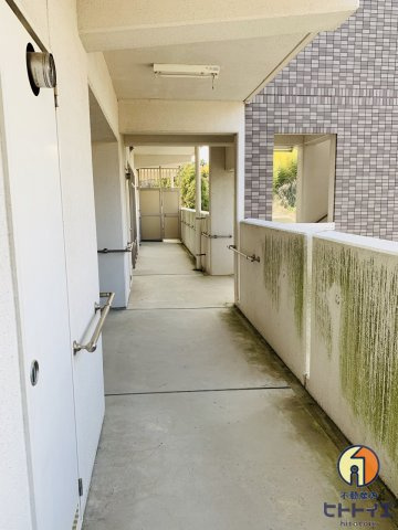 シャルネドマンションのロビー