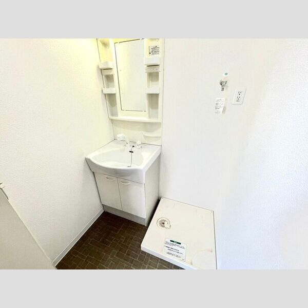 affittoの独立洗面台