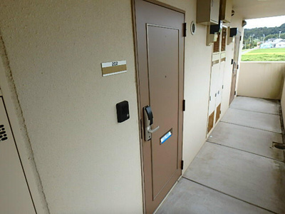 【玄関】 | ヴィラ・グリーン