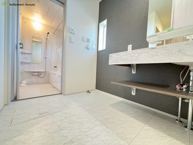 上尾市久保　新築戸建　ブルーミングガーデン01の洗面所