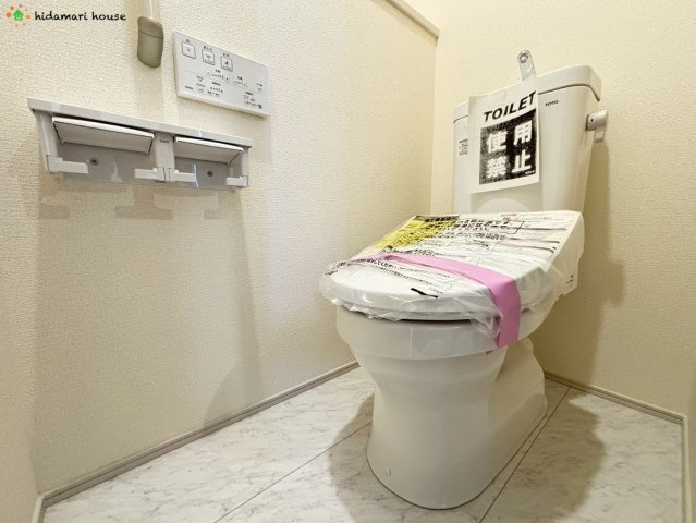 上尾市久保　新築戸建　ブルーミングガーデン01のトイレ