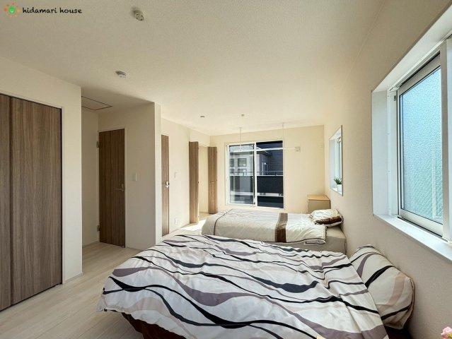 上尾市久保　新築戸建　ブルーミングガーデン01の寝室