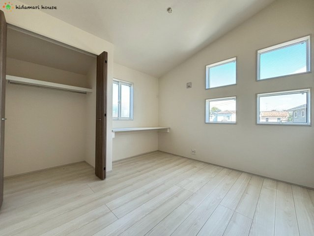 上尾市久保　新築戸建　ブルーミングガーデン01の子供部屋