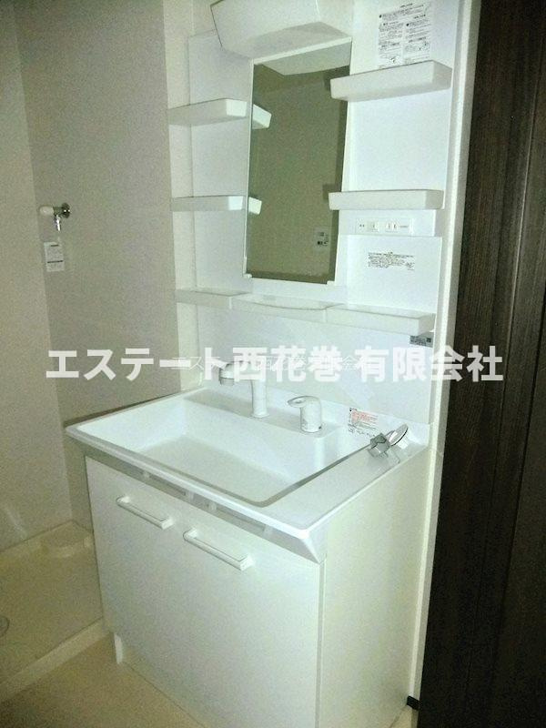 LebeL tweeの独立洗面台|シャワー付洗面化粧台
