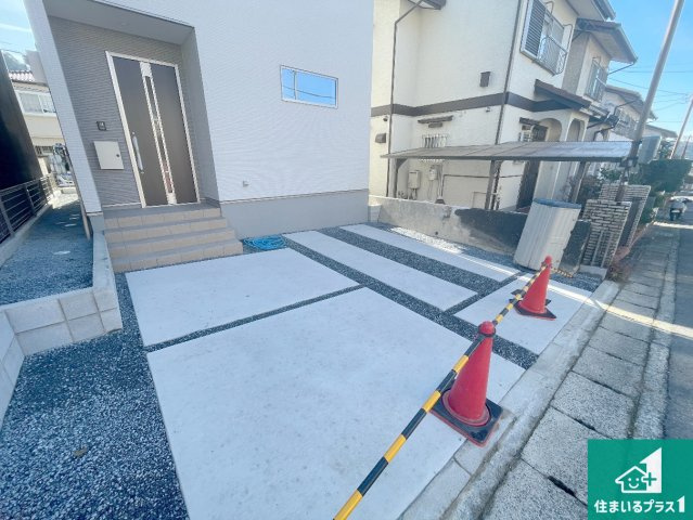 京都市伏見区醍醐柿原町　第1期　新築一戸建ての駐車場|駐車スペース！散水栓があるので、こまめに愛車を洗えます！