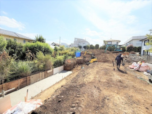 【展望】 | 【仲介手数料２７０万円が無料！！】■南傾斜の高台につき陽当り良好■緑の多い風致地区 | 【お得な諸費用サービスキャンペーン中！】
■詳細は「物件概要」の「諸費用」欄をご確認下さい！
■南傾斜の高台につき、陽当り良好
■緑の多い風致地区
■無料で建物プラン、見積書を作成可能