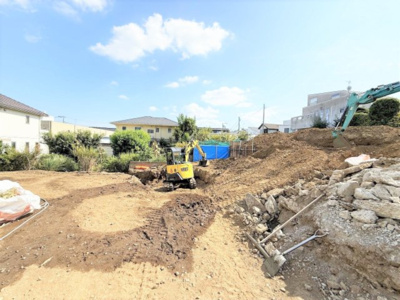 【展望】 | 【仲介手数料２７０万円が無料！！】■南傾斜の高台につき陽当り良好■緑の多い風致地区 | 【お得な諸費用サービスキャンペーン中！】
■詳細は「物件概要」の「諸費用」欄をご確認下さい！
■南傾斜の高台につき、陽当り良好
■緑の多い風致地区
■無料で建物プラン、見積書を作成可能