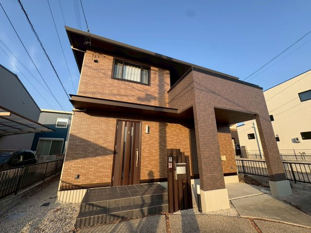 朝日町4丁目戸建の外観