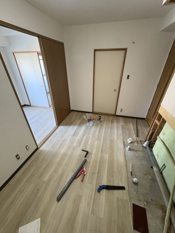 シャルマン西代の居間・リビング