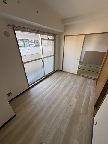 シャルマン西代の寝室