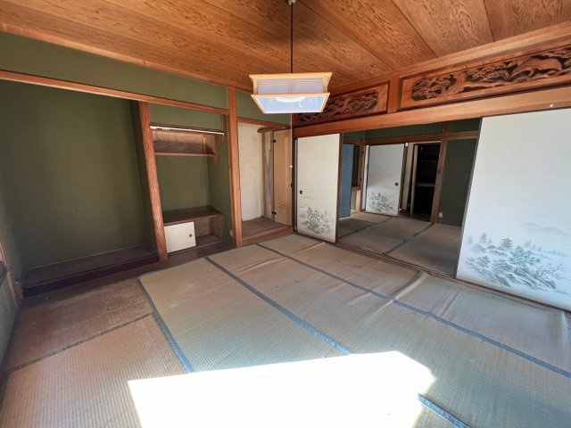 御津町岩見戸建の居間・リビング