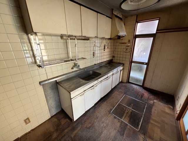 御津町岩見戸建のキッチン