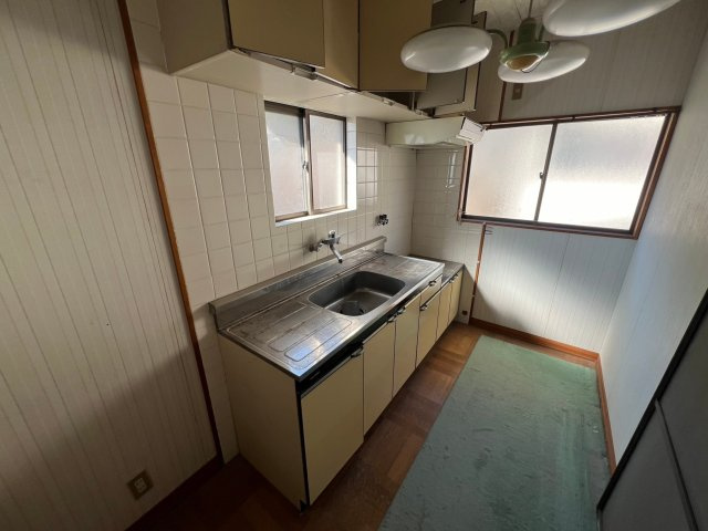 御津町岩見戸建のキッチン