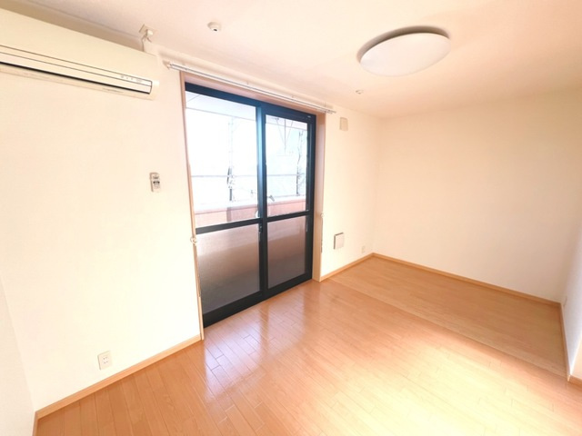 サナンドゥーの居間・リビング