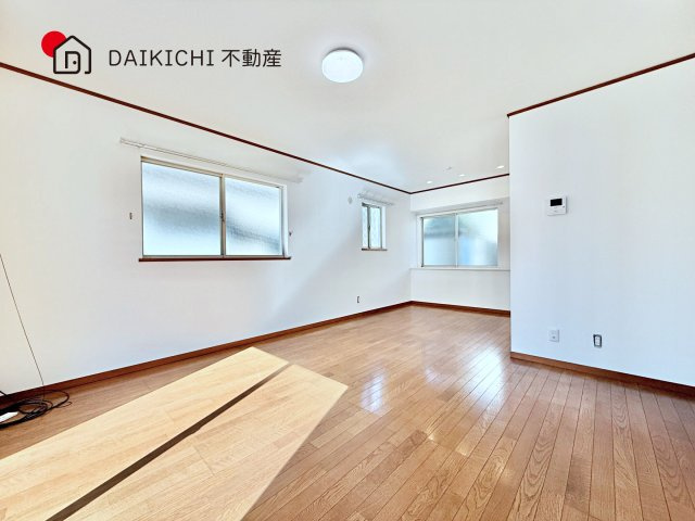【居間・リビング】 | 鴻巣市中央　中古戸建