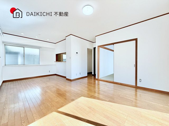 【居間・リビング】 | 鴻巣市中央　中古戸建