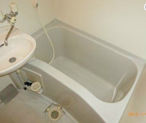 シャルム立川の浴室