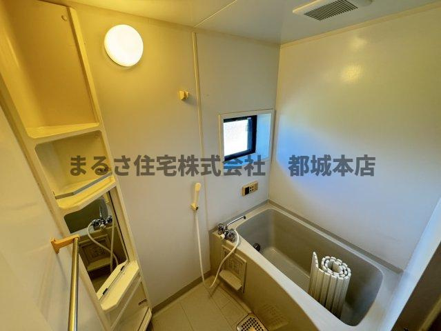 リヴェールⅣⅤの浴室