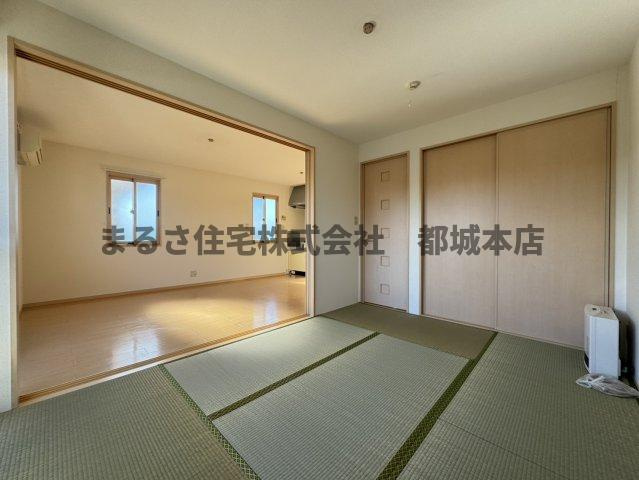 リヴェールⅣⅤの和室