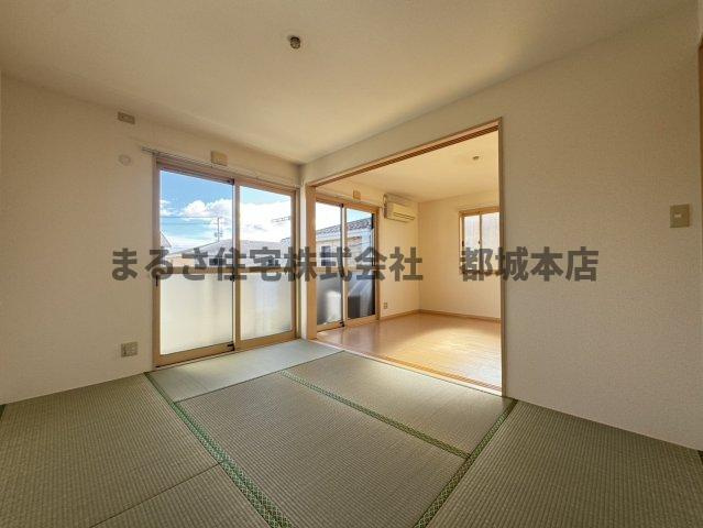 リヴェールⅣⅤの和室