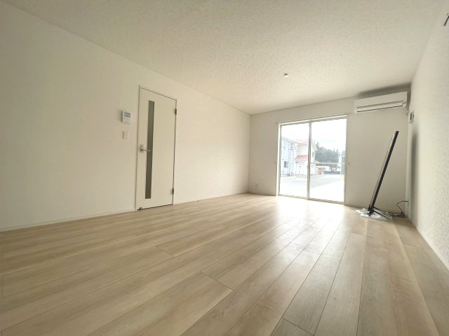 【居間・リビング】