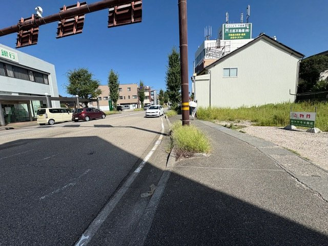 弥生売土地の周辺