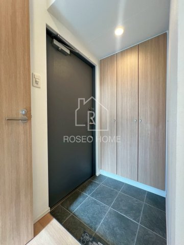 One Shinmachi  ワン シンマチの玄関