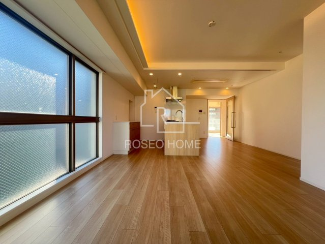 One Shinmachi  ワン シンマチの居間・リビング