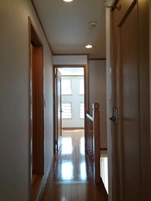 【内装】 | ミニヨンフルールＡ | 明るい色調の室内です