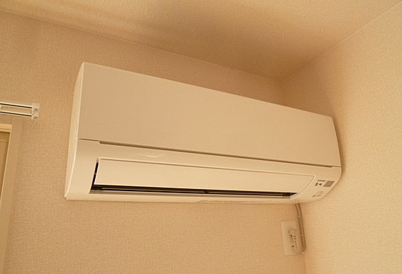 【その他】 | エアコンはリビングに1台付いております。