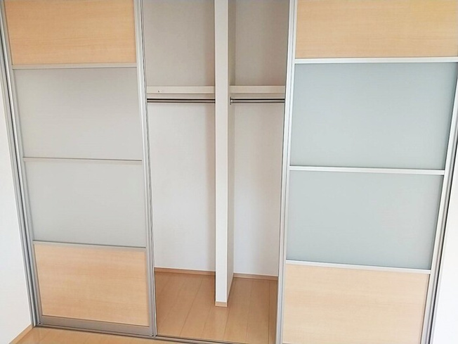 【収納】 | 大きなクローゼットでお二人分入ります。