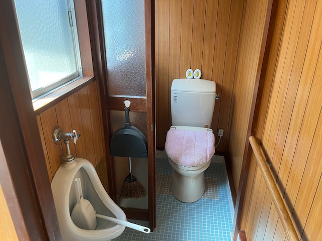 片岡戸建てのトイレ|コンパクトで使いやすいトイレです