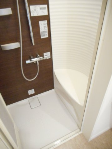 グラシアスのシャワールーム|コンパクトで使いやすいシャワールームです