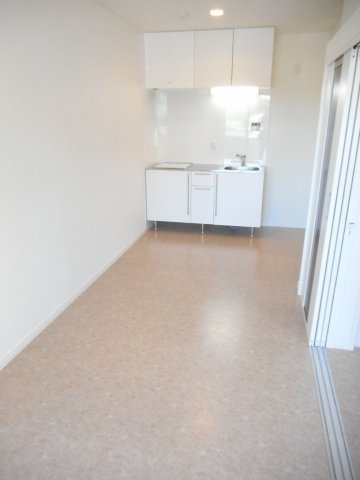 グラシアスの居間・リビング|こちらの居間で趣味の時間をお楽しみください