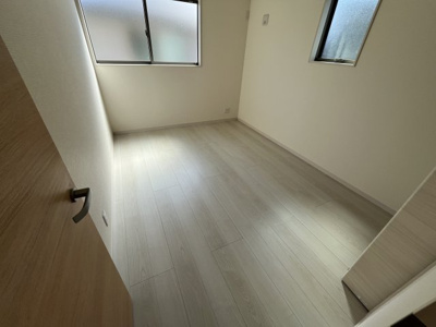 【洋室】 | 【20万円ｷｬｯｼｭﾊﾞｯｸ対象物件】リーブルガーデン田原本町阪手12期 全3棟 2号棟