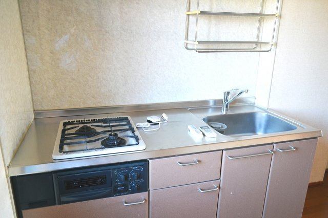 フィオーレのキッチン|明るく使いやすいキッチンです