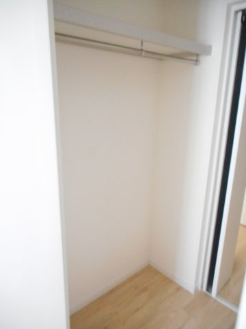 フェリーチェSt.の収納|広々として便利なウォークスルークローゼット