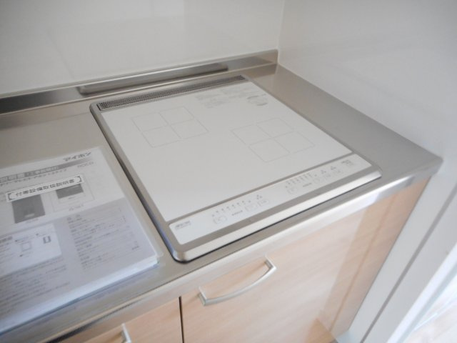 シャルル　フォワイエのキッチン|IH2口コンロ