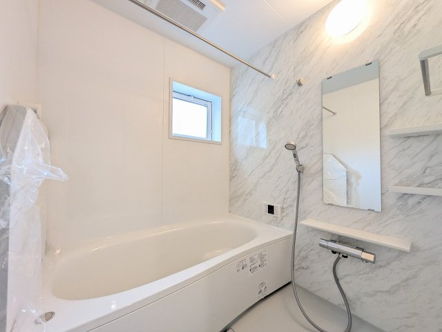 八王子市　富士見町　新築一戸建ての浴室|～のびのびくつろげるバスルーム　１日の締めくくりに癒やしのバスタイムを～