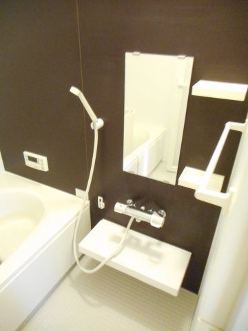 エバレットの浴室|日々の疲れを癒すお風呂付です