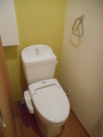 エバレットのトイレ|清潔感のあるトイレです