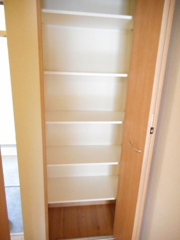 エバレットの収納|収納スペース豊富です