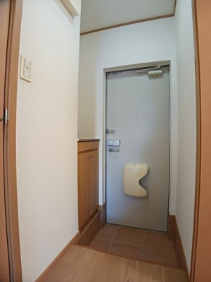 【玄関】 | パルテールⅠ | 明るい玄関です