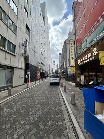 紀陽ビルの周辺